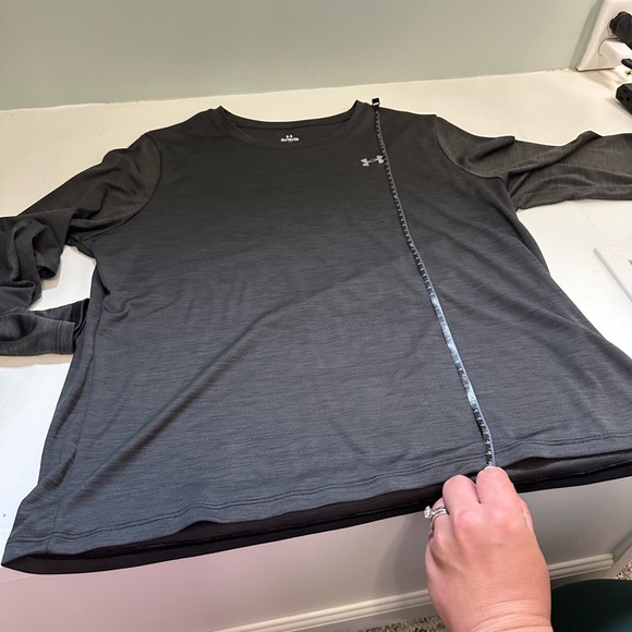Under Armour Dark Gray Long Sleeve Shirt Size XL - Picture 7 of 7